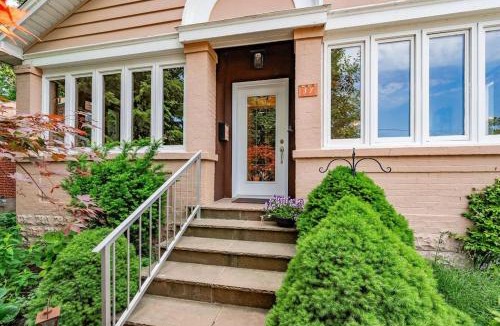Port Credit House | Picturesque & Serene Gem in Port Credit - Steps to Lake - Backyard
