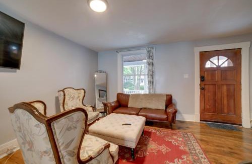 Wilkinsburg House | Pittsburgh Home Near Frick Park, 7 Mi to Dtwn