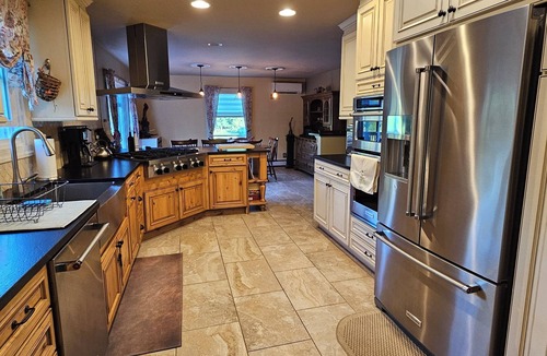 Campbell Hall House | Pond Paradise: Marvelous 4-bedroom house with AC in charming Campbell Hall