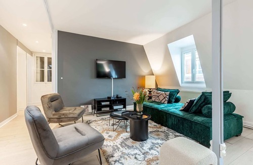 Faubourg-du-Roule Apartment | Ponthieu II - Four Bedroom Apartment, Sleeps 9
