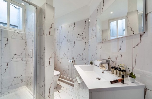 Faubourg-du-Roule Apartment | Ponthieu III - Three Bedroom Apartment, Sleeps 6