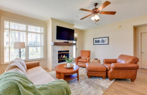 Springfield House | Pool Access + Golf View: 5BR Springfield Home