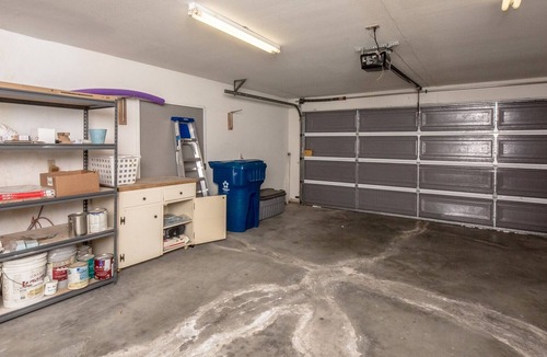 Bullhead City House | POOL HOME (1171) (2BD/2.5BA unique design steps from the Colorado River!