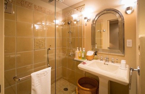 Sakushu Musashi Onsen Hotel | Poppy Springs Resort & Spa