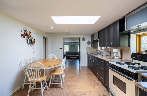Port Franks Cottage | Port Franks 2 Bedroom Cottage With Double Wide Lot