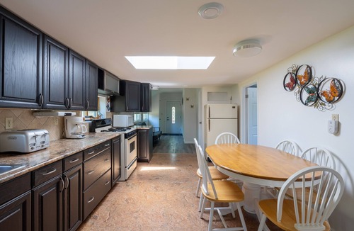 Port Franks Cottage | Port Franks 2 Bedroom Cottage With Double Wide Lot