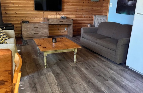 Kenora Cabin | Portage Lodge - Cabin #7 (2 people) - Kenora, Ontario, Canada