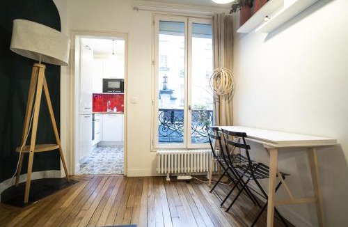 Combat Apartment | Pretty 36 m near Buttes-Chaumont