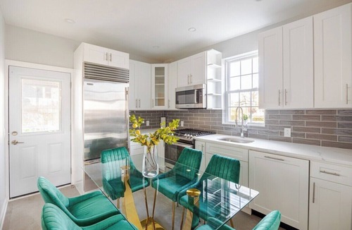 Southeast Yonkers House | Prime Luxury NYC - Balcony & Wood-Burning Fireplace