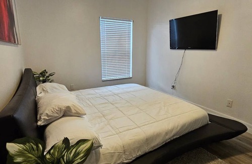 Fairvilla House | Private 2 Rooms 1 Bath Great Location, Relax