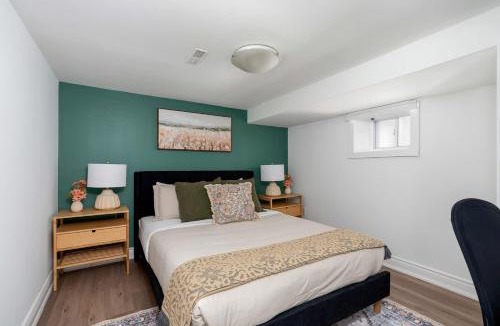 Brockton Village House | Private 2 Storey Home with 3BR-2BA by Queen West