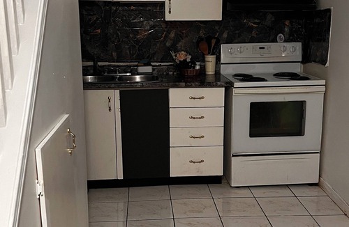 Brampton House | Private Basement in Brampton wit Private Entrance
