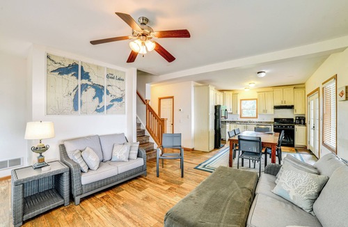 Canastota House | Private Beach & Sport Court! Home on Oneida Lake