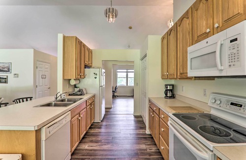 Thompson House | Private Dog-Friendly Home: 3 Mi to Elk Mountain