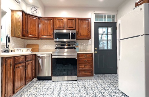 Howard House | Private, family-friendly, home close to Penn State and Bald Eagle State Park.