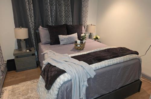 Baywood Apartment | Private Garden Suite in Bayshore