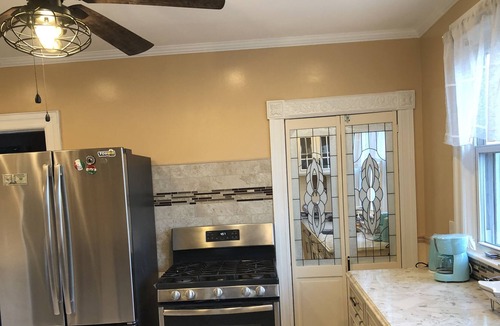 North Side House | Private getaway for the Professionals