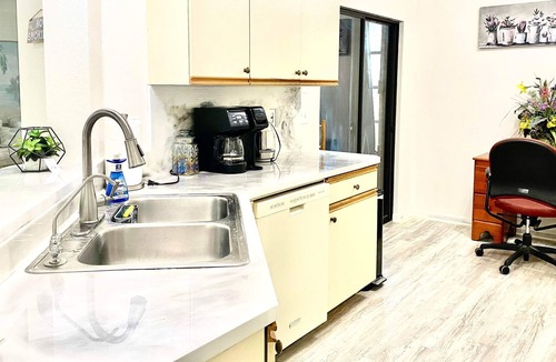 Port Malabar House | Private home in great location with enclosed yard