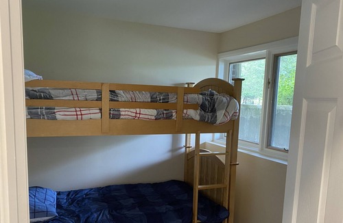 Mapleton House | Private Lower Lakehouse/Cottage on Conestogo Lake