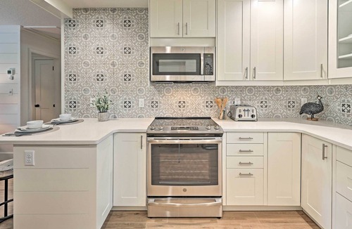 College Park Cottage | Private Patio: College Park Cottage in Orlando!