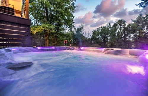 Cresco House | Private Retreat on 6 acres - 15 Mins to Camelback