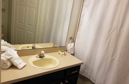 Davenport Resort | Private room ∙ 2 guests