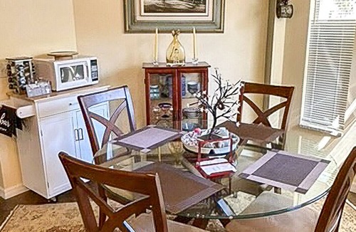 Crystal River House | Private Room at Crystal River Retreat with Salt Water Pool