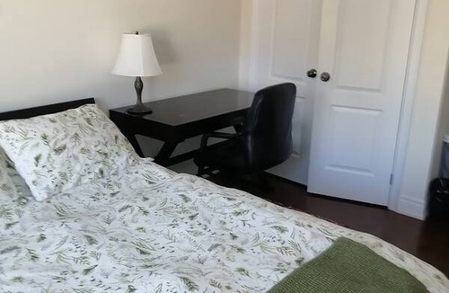 Old East York Resort | Private room ∙ 1 guest