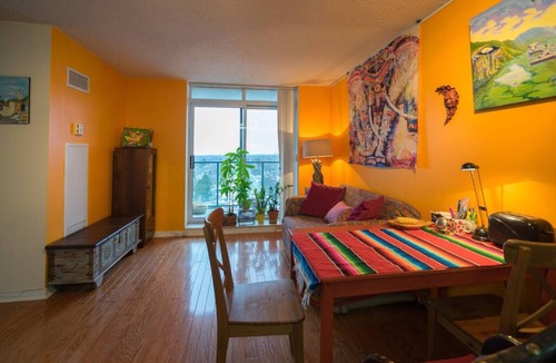 Willowdale Condo | Private Room in an Artsy Condo, North York Center
