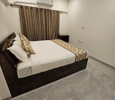 Kalina Apartment | Private Room in Apartment near BKC