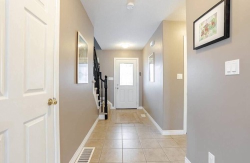 Guelph House | Private Room in Guelph