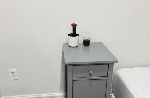 New Tecumseth House | Private room with shared bathroom