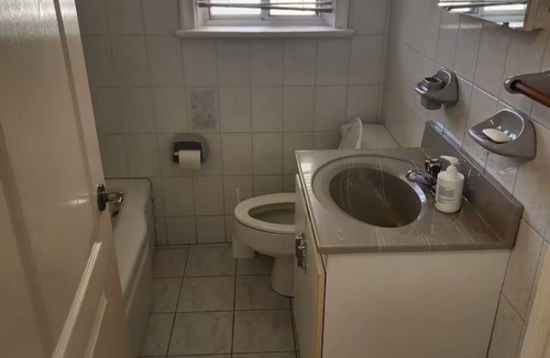 Downsview House | Private room, with dedicated bed (Room B)