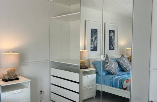 Town N County Park Resort | Private room ∙ 2 guests