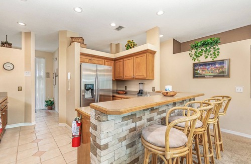 Sunset Lakes Villa | PRIVATE VILLA WITH SECURITY GATE, ON SUNSET LAKES-KISSIMMEE. 10MIN TO DISNEY :)