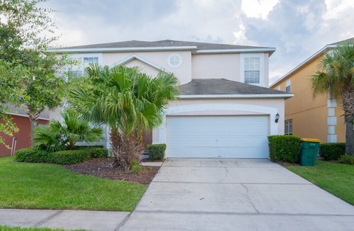 Seasons Villa | PrivateYard/4Ensuite/BigPool/10MintoDisney/FamilyFriendly