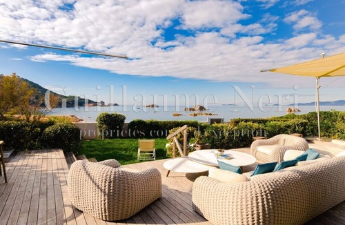Isolella Villa | * PROMO SEPTEMBER * Sublime villa in Isolella feet in the water