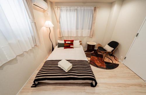 Honkomagome Villa | Promotion 東京中心 超大别墅 全新装修3层楼独栋别墅 家的感觉 4卧室1厅 最大9人Brand new 3-story detached villa with a homey feel 4rooms max 9P 近商圈 设备齐全 直达新宿 银座 涉谷 上野 表参道 品川