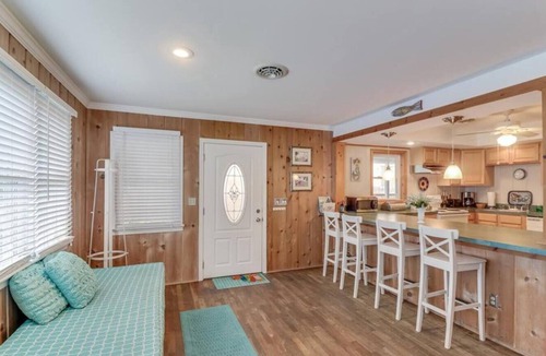 Rehoboth by the Sea Cottage | Quaint Beach Block Cottage, 100 steps to the beach