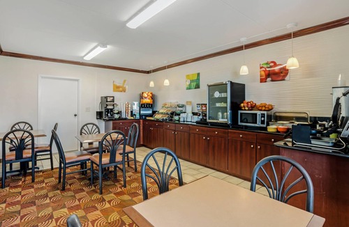 Enola Hotel | Quality Inn Enola - Harrisburg