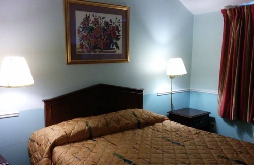 Humber Bay Hotel | Queensway Motel