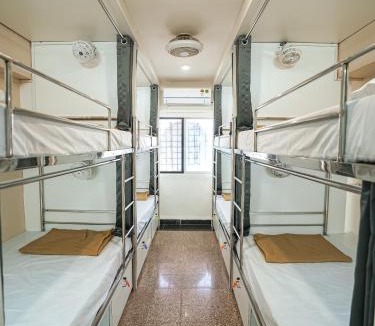 Belapur Hostel | Quickstay Navi Mumbai International Airport