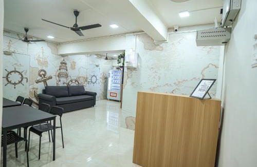 Belapur Hostel | Quickstay Navi Mumbai International Airport