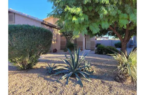 San Tan Valley House | Quiet comfort home on Fairway, Spa, Pool & Remodeled!