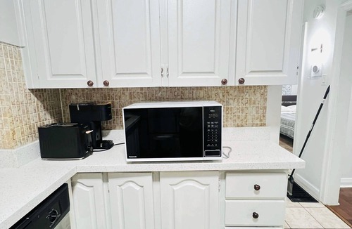 Oakridge House | Quiet Comfort Space in Cheap Price