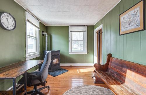 Mifflin House | Quiet Port Royal Home w/Deck, Near Juniata River!