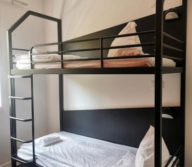 Python Duvernois Hostel | Résidence Internationale De Paris