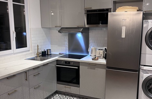Rosny-sous-Bois Apartment | R01 Luxueux, Gare, Disney, Paris