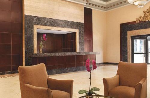 Gateway Hotel | Radisson Hotel Toronto Airport West