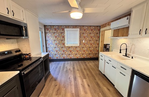 Rockhill Furnace House | Railroad Retreat house 4 bedrooms, 2 Bath, Steps from East Broad Top Railroad